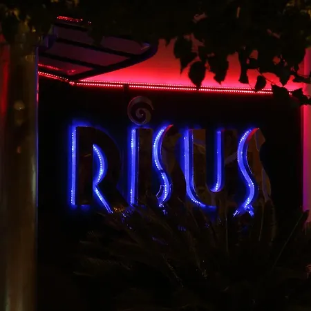 Risus Отель 2*